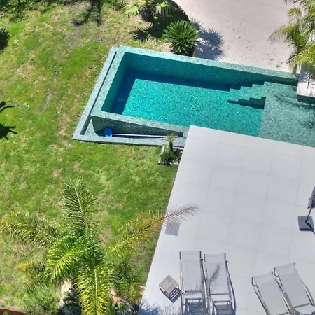 Californienne Grand Standing Avec Piscine Miroir Calme Et Residentiel Borne Ev Villa *